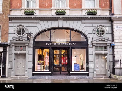 Burberry london shop